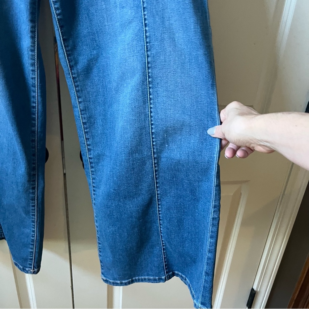We The Free Spotlight High-Rise Wide Leg Flared Jeans Womens 27 Stretch Pull On - Picture 7 of 11